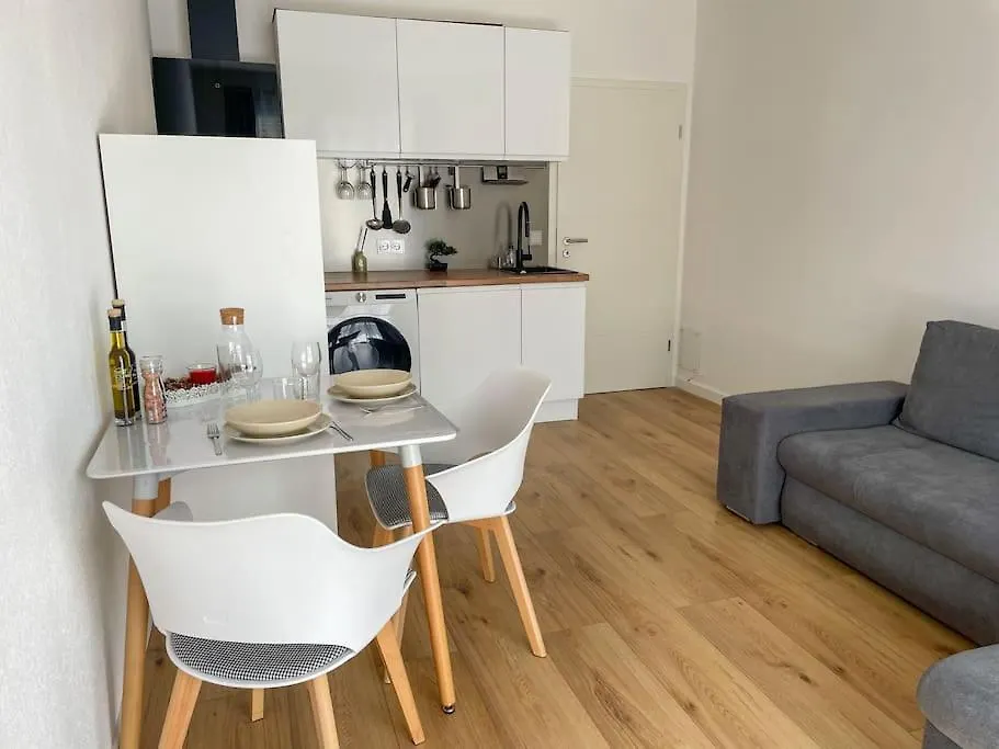 Le Lagon Bleu - Appt Wifi Parking Balcon Le Puy-en-Velay 0*,  France